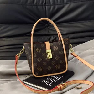 New Style Versatile Bucket Bag Suitable for Women to Use Can Be Carried in Hand or Worn Across the Body.5893