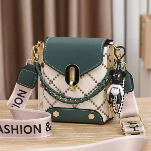 New Women’s Crossbody Bag Fashion Plaid Small Handbag with Bear Charm for Daily Casual Chic Shoulder Purse Phone Bag