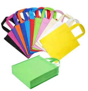 Non Woven Fabric Reusable Silk Screen Printed Tote Bag Customizable Eco Friendly Recyclable Button Closure Grocery Handle