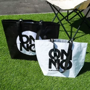 PP Woven Tote Bag Environmentally Friendly and Durable Shopping Bag Reusable Laminated Woven Tote Bag Customized logo