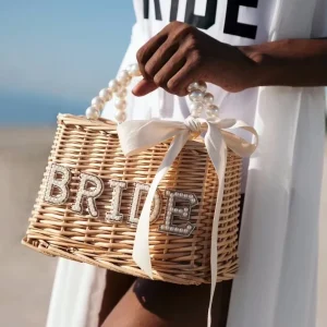 Personalized Bride Straw Bag with Pearl Handle Bridal Shower Gift Woven Willow Summer Handbag Customized Honeymoon Beach Bag