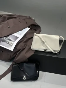 Private Label Bags Unbranded Vintage Leather Shoulder Bags French Boutique Sourcing Minimalist Luxury Crossbody Purse