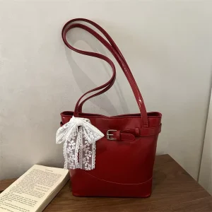 Simple Women’s New Fashion High end Underarm Shoulder Bag Two Straps Zipper Polyester Lining Niche Fashion Daily Handbag