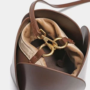Spring New Genuine Leather Cowhide Petal Korean Hand Held Commuting Mini Bucket Women’s Retro Flower Single Shoulder Bag
