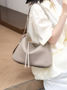 Spring Simple Light Luxury Shoulder Bag Women Top Layer Leather Soft Hobo Bag