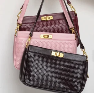 Spring Summer Hand Woven Women’s Shoulder Underarm Bag Fashion Casual Zipper Closure Versatile Ladies Clutch Bag