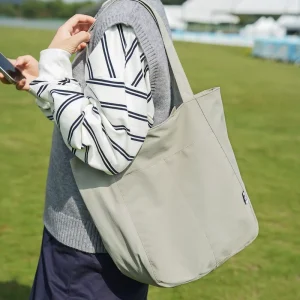 Stylish Fashion Lady Summer Winter Autumn Two Straps Zipper Closure Portable Student Backpack Tote Bag for Women