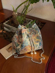Unique Chinese Embroidery Bag for Women Chain Shoulder Crossbody Purse Exquisite Vintage Handbag