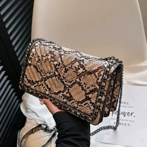 Vintage PU Leather Trendy Shoulder Bag OEM Women’s Chain Crossbody Purse for Daily Use