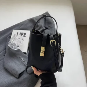 Vintage Small Women’s PU Autumn Winter Messenger Bag New Fashion Portable Bucket Bag Polyester Lining