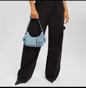 Women Denim Hobo Shoulder Bag Jean Bag Multi-Pocket Zipper Closure Adjustable Strap Y2K Underarm Bag with Purse Pocket