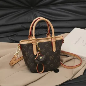Women’s Bucket Bag Made of PU Material Can Be Carried in Hand or Worn Across the Body
