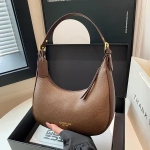 Women’s Crescent Hobo Bag New Fashion Underarm Shoulder Bag Chic PU Leather Large Capacity Half Moon Handbags for Women