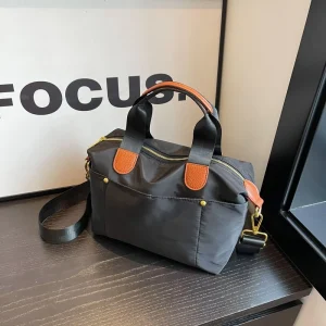 Women’s Fashion Shoulder Bag Large Capacity Zipper Travel Bag Polyester Lining Minimalist Boston Design