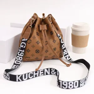 Women’s Fashionable PVC Bucket Bag Big Capacity Waterproof Crossbody Style Trending Style
