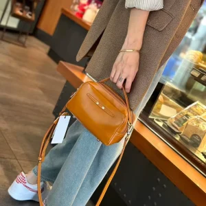 Women’s Full-Grain Leather Retro Shoulder/Crossbody Bag Genuine Leather Light Luxury Two Straps Zipper