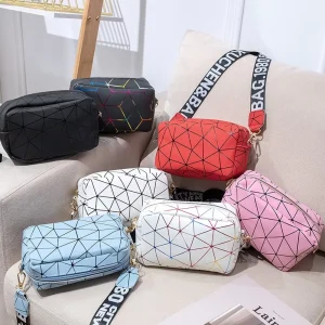 Women’s Geometric Print PU Material Messenger Shoulder Bag Camera Strap Colorful Letter Design