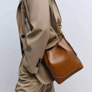 Women’s Luxury Fashion Korean Style Brown PU Leather Handbag with Buckle Strap Portable Bucket Bag