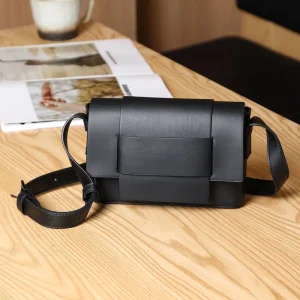 Women’s Luxury Flap Crossbody Handbag Customizable Luxury Shoulder Messenger Bag
