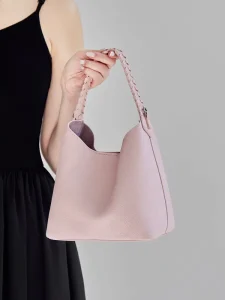 Women’s Medium Top Layer Cowhide Bucket Bag Fashion Versatile Soft Shoulder Bag Magnetic