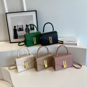 Women’s Open Closure Crossbody Handbag Small Square New Style Popular Texture Chain Decoration Rivet for Summer