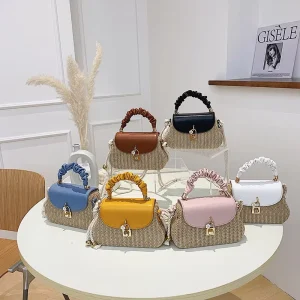 Women’s Woven Straw Crossbody Bag Padded PU Leather Handle Fashion Summer Beach Handbag for Daily Party Designer Shoulder Purse
